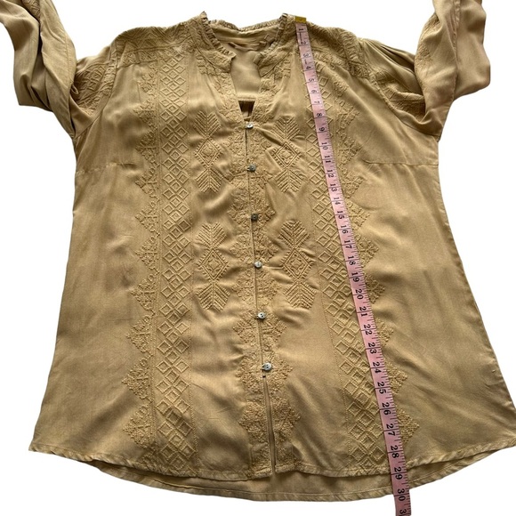 Soft Surroundings Sz L Women's Gold Embroidered Front Ruffle Trim Button Down - Picture 10 of 10